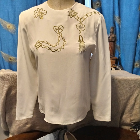Leslie Fay Tops - Vintage Leslie Fay embroidered blouse